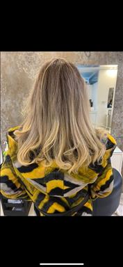 سالن زیبایی سالن زیبایی فرا  در  مشهد