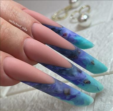 سالن زیبایی مرکز تخصصی ناخن نیکا  در  کرج