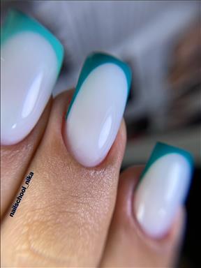 سالن زیبایی مرکز تخصصی ناخن نیکا  در  کرج