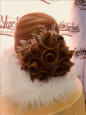 سالن زیبایی عروس سرای مونیک  در  کرج