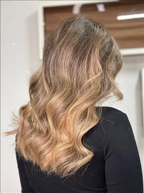 سالن زیبایی سالن زیبایی مژده احمدی  در  شهریار