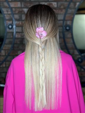 سالن زیبایی سالن زیبایی اوتانا بانو  در  شیراز