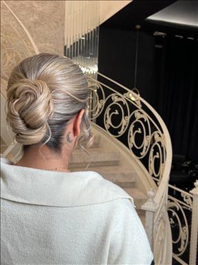 سالن زیبایی سالن زیبایی نقره   در  مشهد