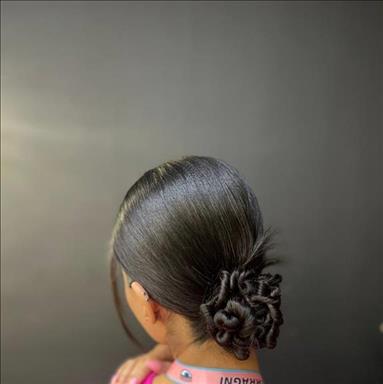 سالن زیبایی سالن زیبایی نقره   در  مشهد