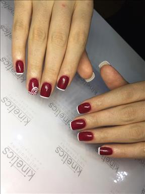 سالن زیبایی خدمات ناخن لیلیوم  در  فردیس