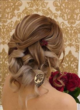 سالن زیبایی سالن زیبایی قصر جواهر  در  مشهد