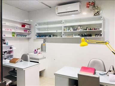 سالن زیبایی سالن زیبایی روژینا  در  شیراز