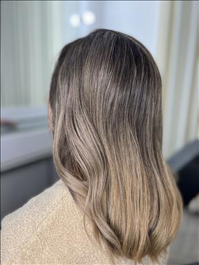 سالن زیبایی سالن زیبایی فائزه اسفنجاری   در  فریدونکنار