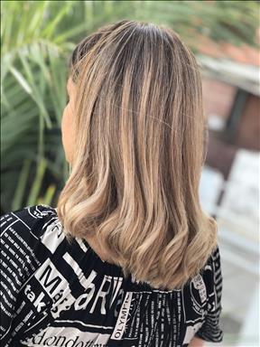 سالن زیبایی سالن زیبایی فائزه اسفنجاری   در  فریدونکنار