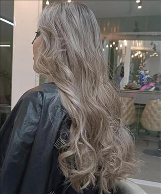 سالن زیبایی سالن عروس و زیبایی بانو رضایی  در  قم