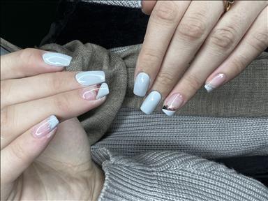 سالن زیبایی سالن زیبایی روشن   در  مشهد