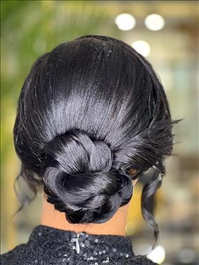 سالن زیبایی سالن زیبایی قرمز  در  مشهد