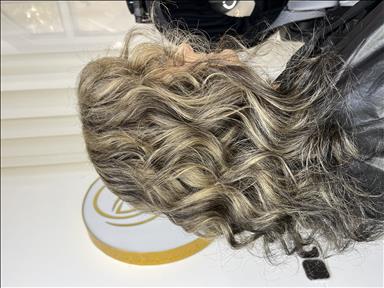 سالن زیبایی رنگ-لایت-کراتینه-فر گنجعلی  در  مشهد