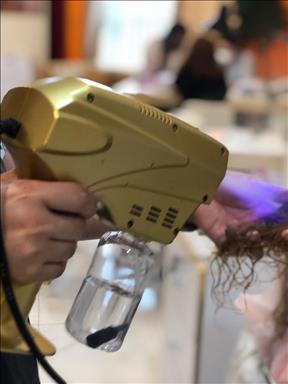 سالن زیبایی بزرگترین مرکز کراتین و رنگ ولایت با کادری متخصص   در  کرج