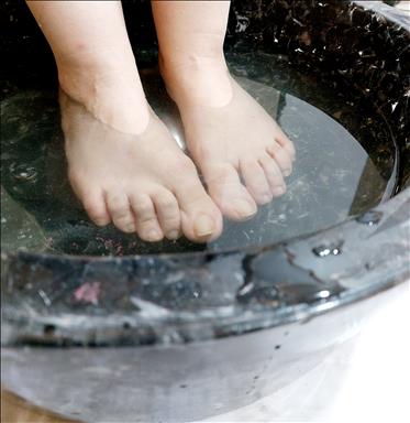 سالن زیبایی کاشت ناخن سایه   در  مشهد