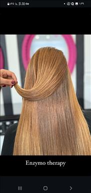 سالن زیبایی کراتین ورنگ و لایت تخصصی مریم نافعی  در  مشهد