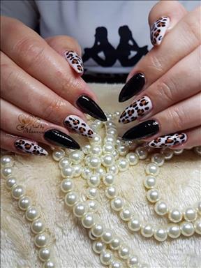 سالن زیبایی سالن زیبایی آذین  در  سلمان شهر