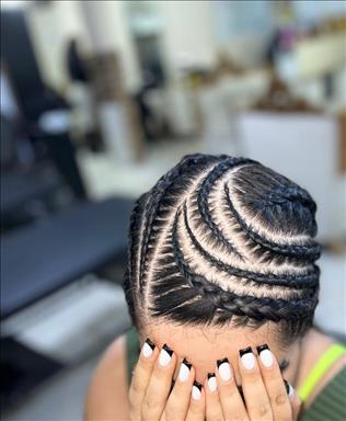 سالن زیبایی عروس سرای سلاطین  در  فردیس