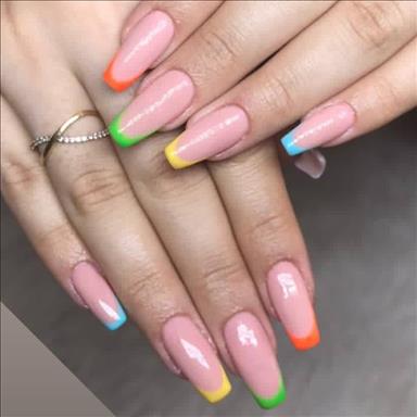 سالن زیبایی اکستیشن ناخن فاطماگل  در  اندیشه