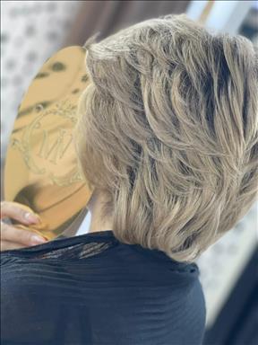 سالن زیبایی  سالن زیبایی عمارت بانوی شرق  در  تبریز