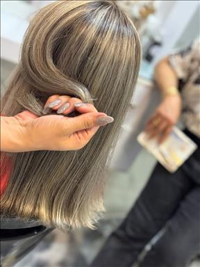 سالن زیبایی زیبایی ستاره طلایی  در  گناباد