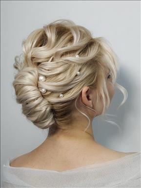 سالن زیبایی سالن زیبایی عروس دلووان  در  مشهد