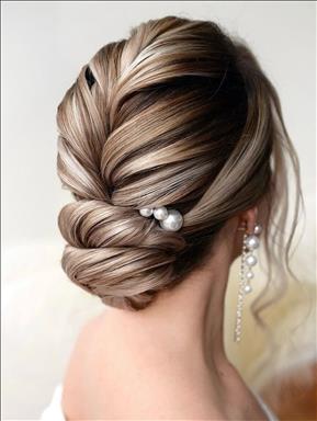 سالن زیبایی سالن زیبایی عروس دلووان  در  مشهد