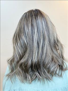 سالن زیبایی زیبایی منیره رضاپور  در  مشهد