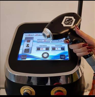 کلینیک زیبایی کلینیک پوست و زیبایی آتیس  در  تهران