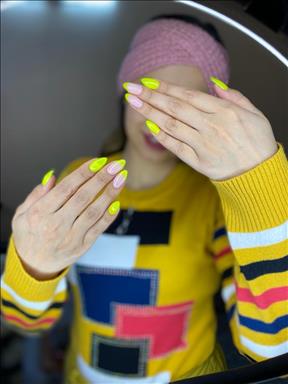 سالن زیبایی زیبایی سحر موسوی  در  مشهد