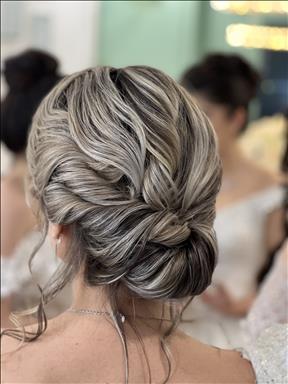 سالن زیبایی زیبایی عسل بهروزیان  در  مشهد