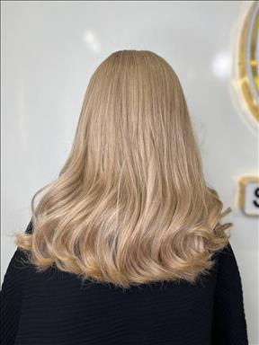 سالن زیبایی آکادمی پوست ومو سارا اصغری  در  مشهد