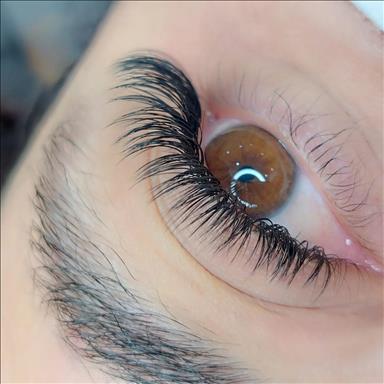 سالن زیبایی سالن زیبایی آوای بهار  در  کرج