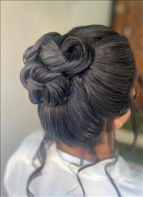 سالن زیبایی سالن زیبایی تاج  در  لنگرود