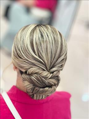 سالن زیبایی سالن زیبایی نانسی   در  مشهد