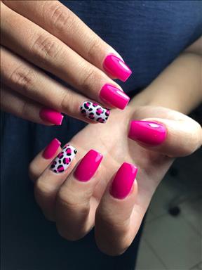 سالن زیبایی آموزشگاه و سالن زیبایی ماهانا  در  مشهد