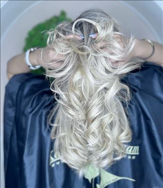 سالن زیبایی زیبایی سحر سلیمانی (تی تیش)  در  مشهد